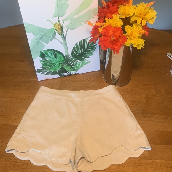 Alta Sz small linen khaki scalloped hem shorts ~ EUC - Picture 2 of 16